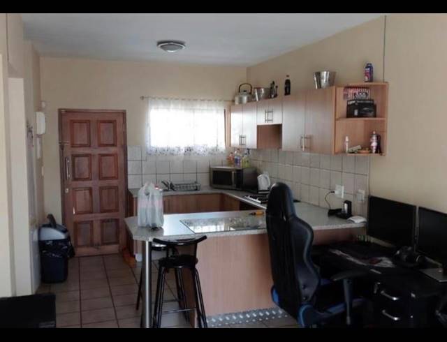 0 BEDROOM APARTMENT FOR SALE IN VANDERBIJLPARK SE 4